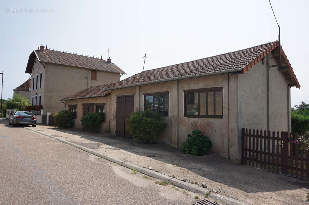 Maison à PARAY-LE-MONIAL