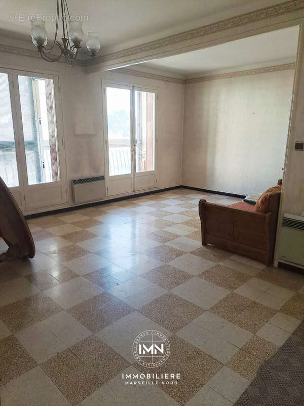 Appartement à MARSEILLE-15E