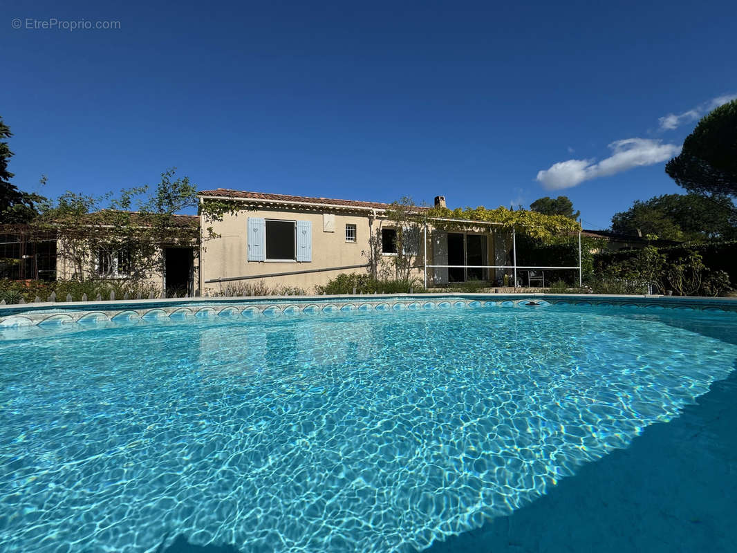 Maison à VAISON-LA-ROMAINE