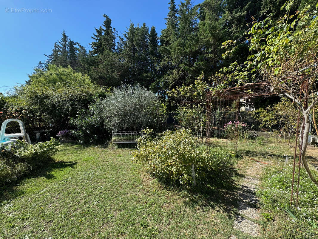 Maison à VAISON-LA-ROMAINE