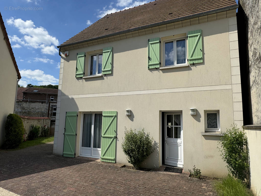 Maison à BETHISY-SAINT-MARTIN