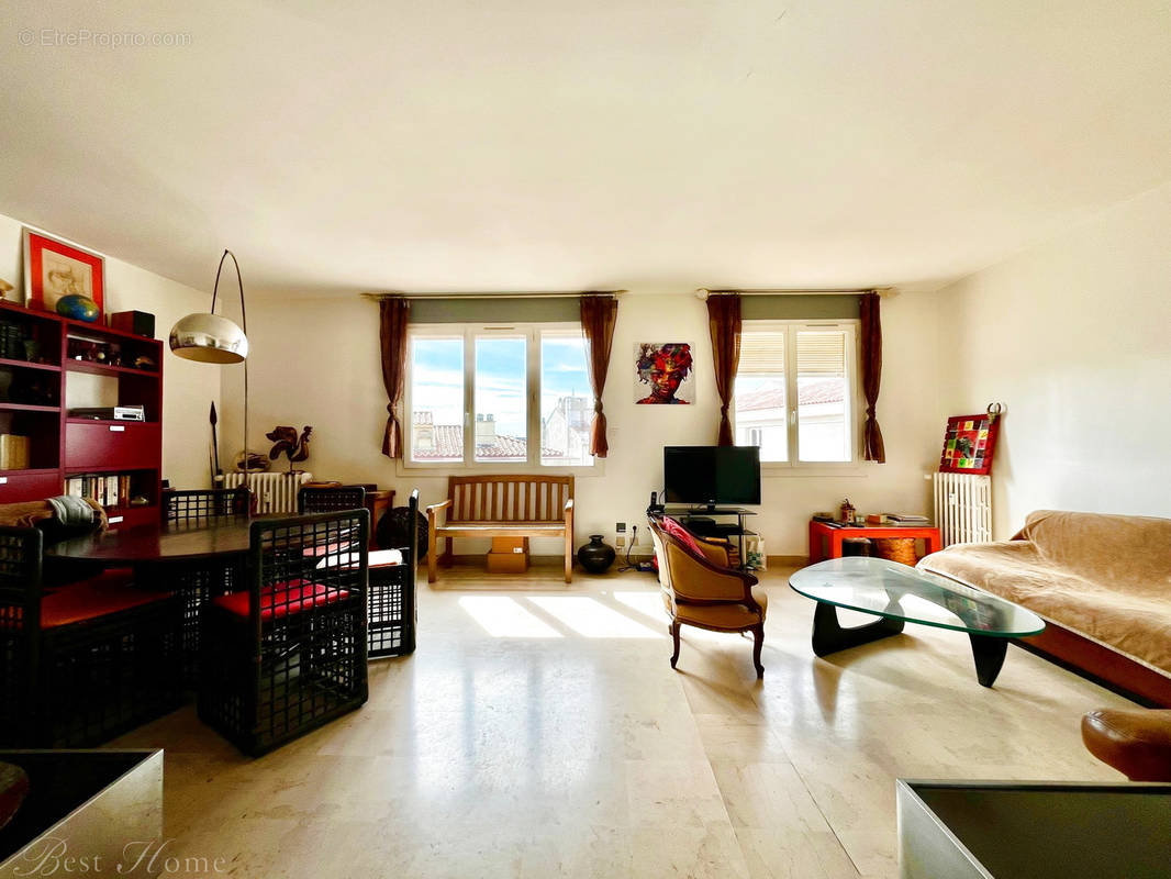 Appartement à NIMES