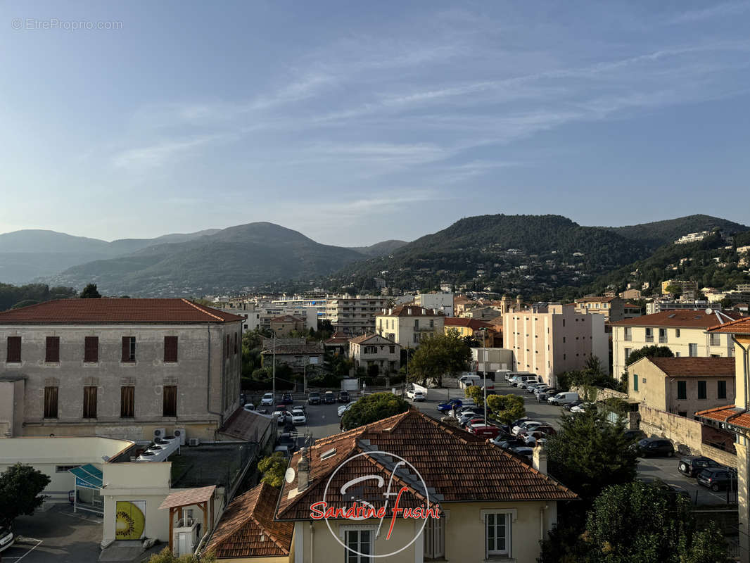 Appartement à VENCE