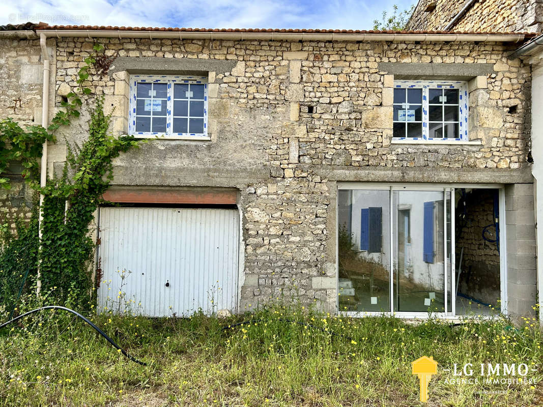 Maison à GEMOZAC