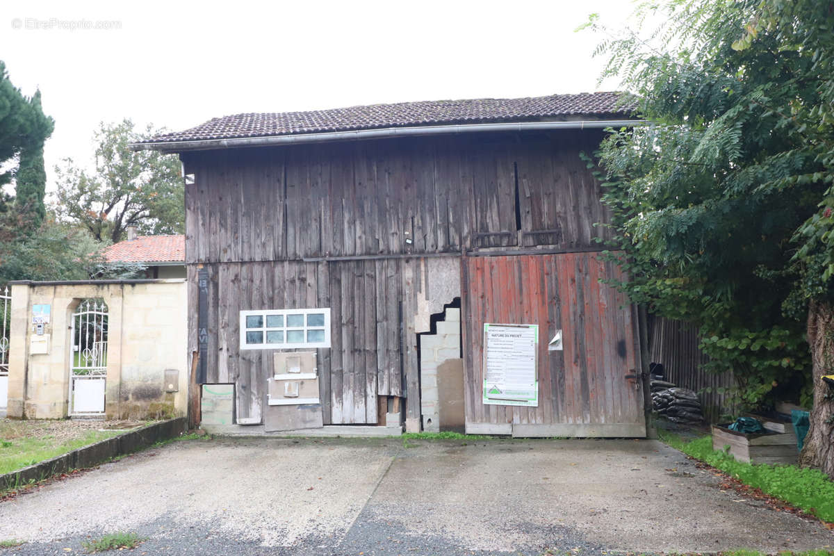 Maison à LEOGNAN