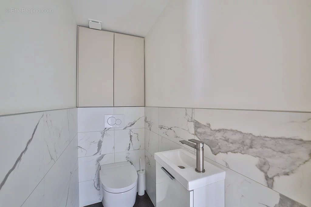 Appartement à PARIS-7E