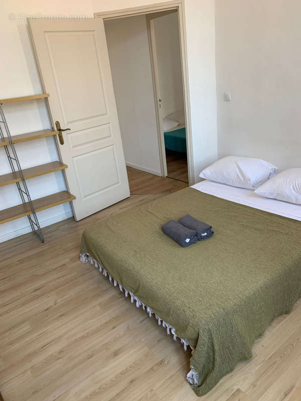 Appartement à MARSEILLE-1E