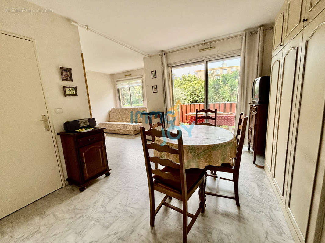 Appartement à FREJUS