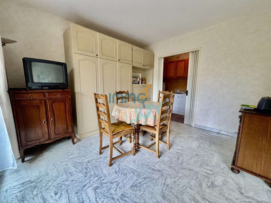 Appartement à FREJUS