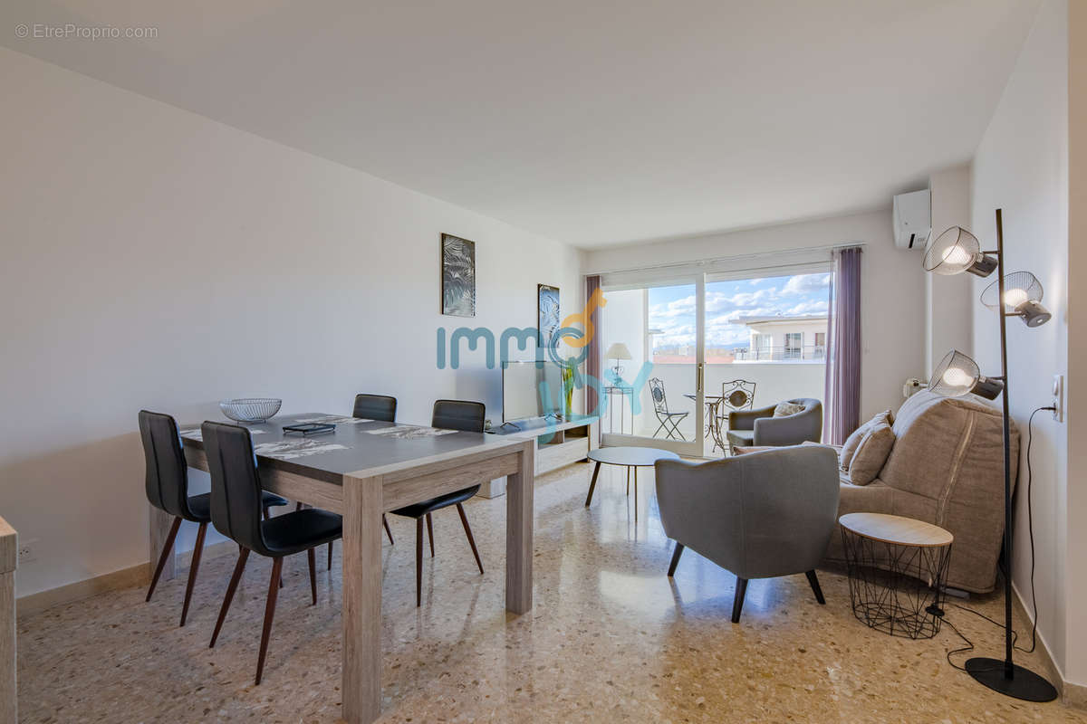 Appartement à FREJUS