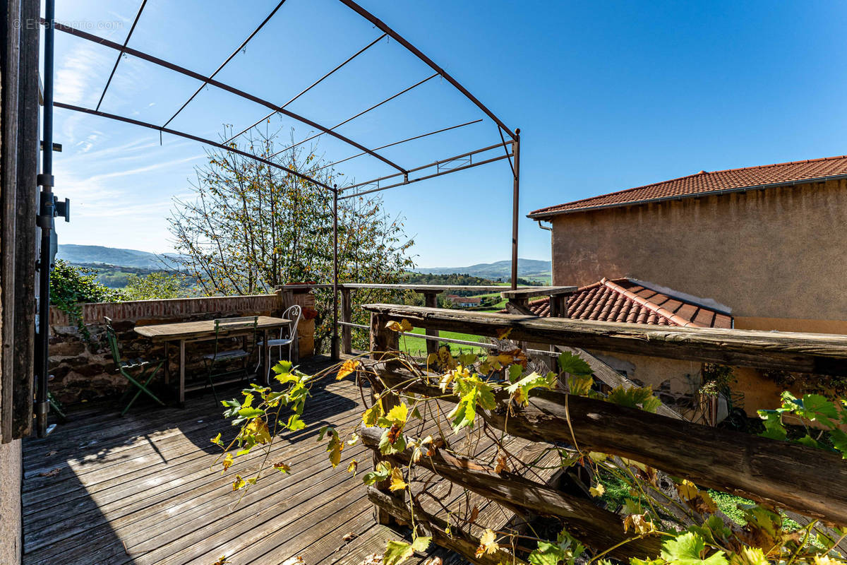 Maison à SOURCIEUX-LES-MINES