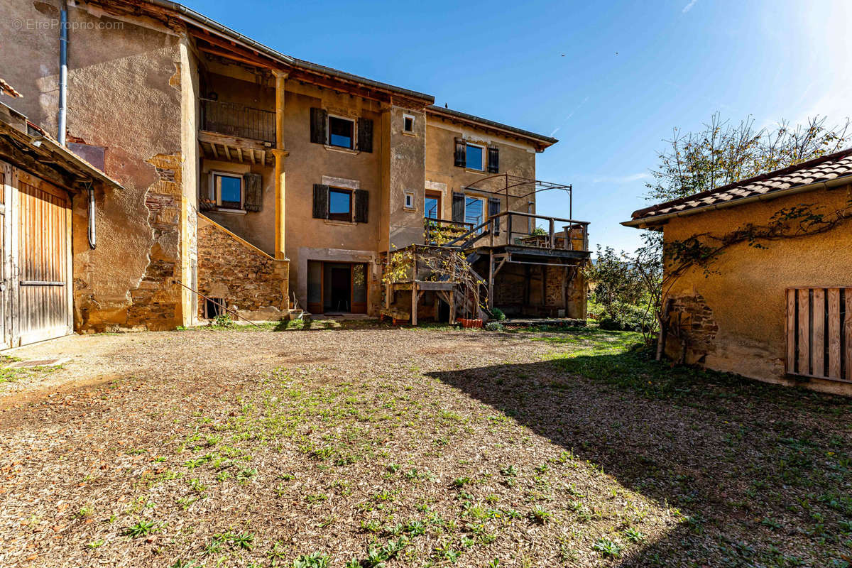 Maison à SOURCIEUX-LES-MINES