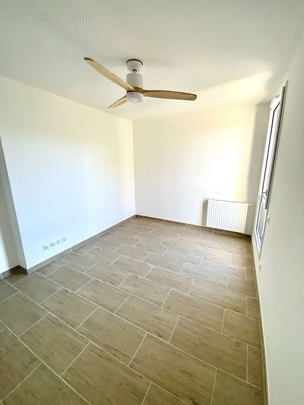 Appartement à MAUGUIO