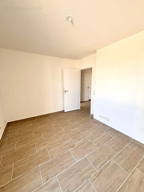 Appartement à MAUGUIO