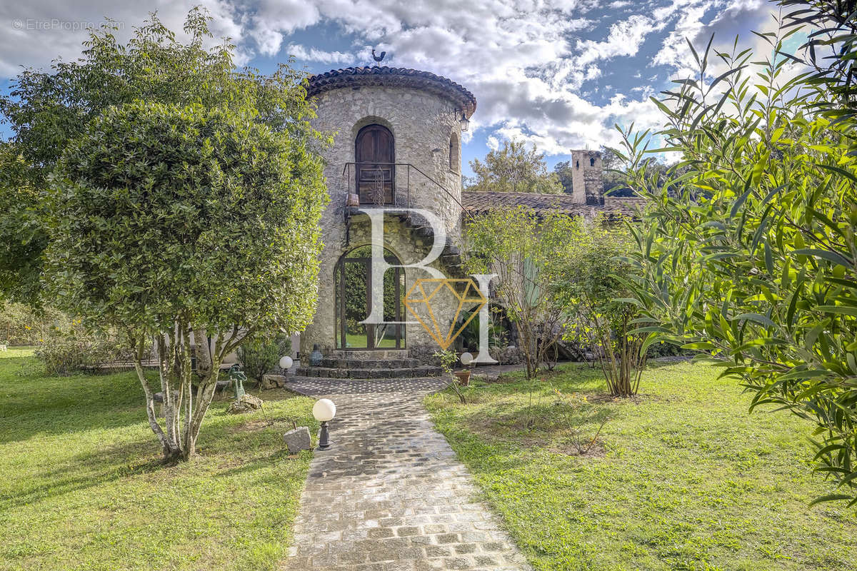 Maison à LA COLLE-SUR-LOUP