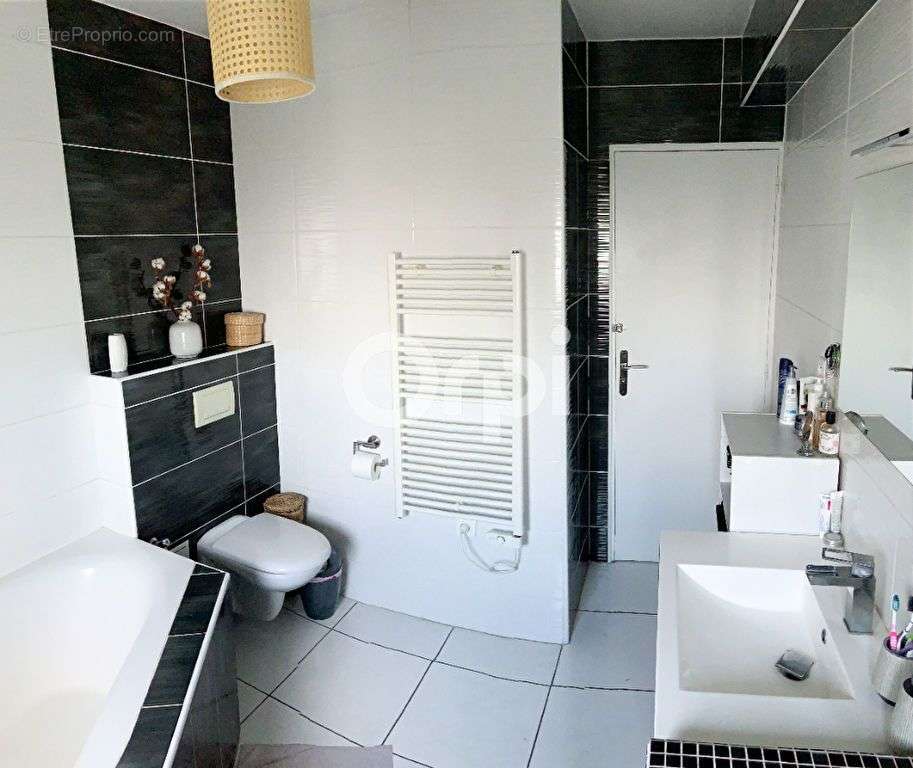 Appartement à BRIVE-LA-GAILLARDE