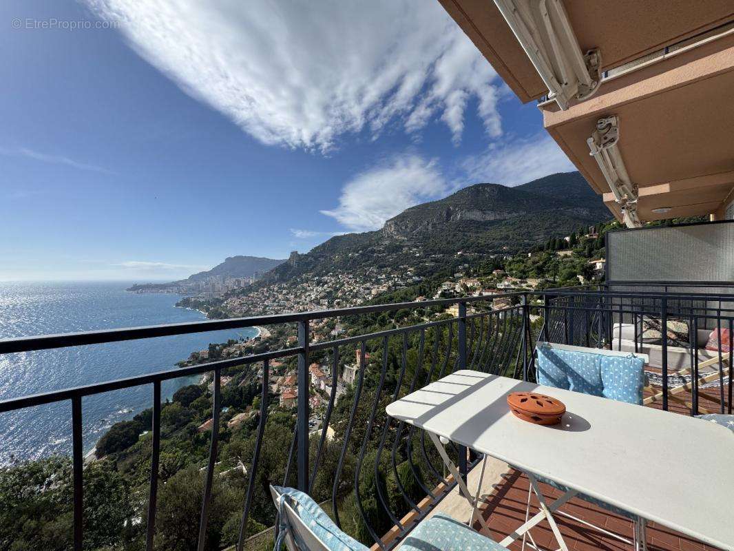 Appartement à ROQUEBRUNE-CAP-MARTIN