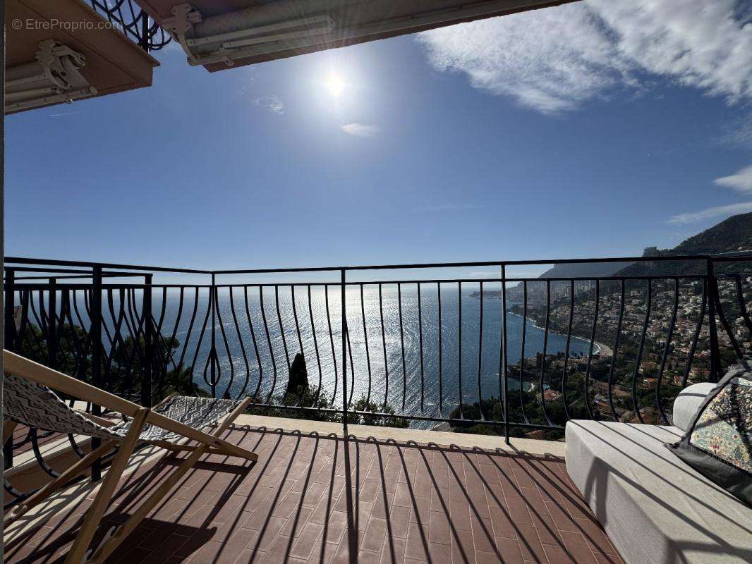 Appartement à ROQUEBRUNE-CAP-MARTIN