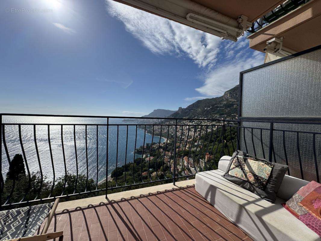 Appartement à ROQUEBRUNE-CAP-MARTIN