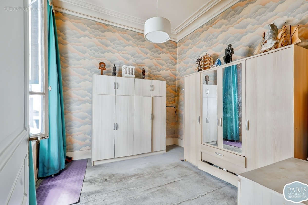 Appartement à PARIS-3E