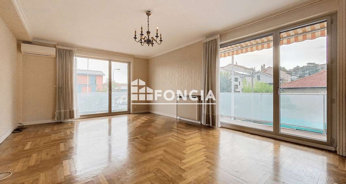 Appartement à LYON-3E