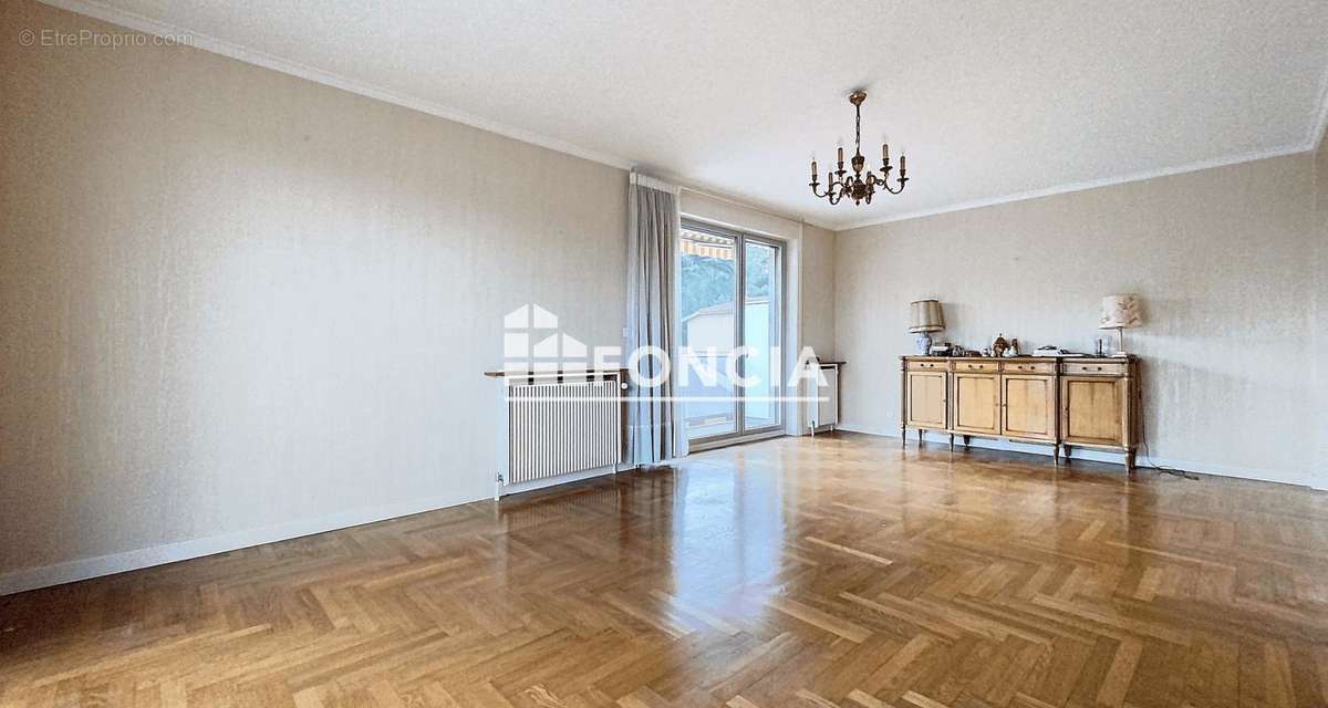 Appartement à LYON-3E