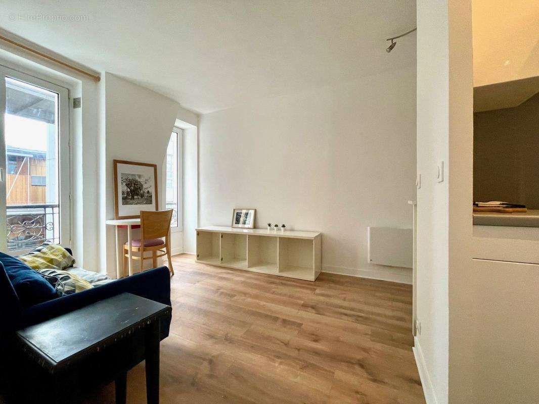 Appartement à PARIS-19E