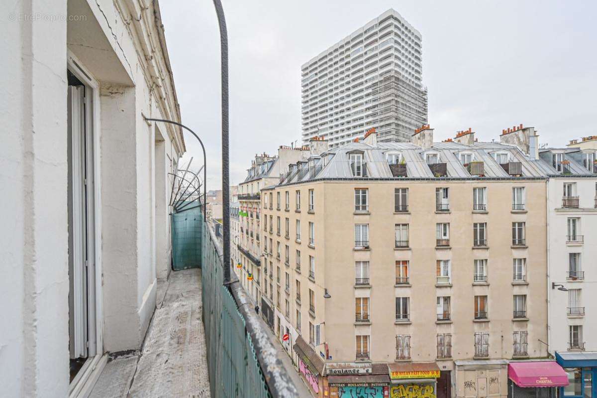 Appartement à PARIS-18E