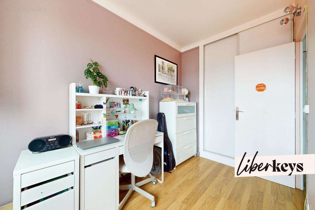 Appartement à SARTROUVILLE