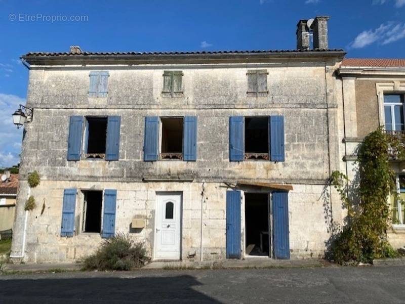 Maison à DIGNAC