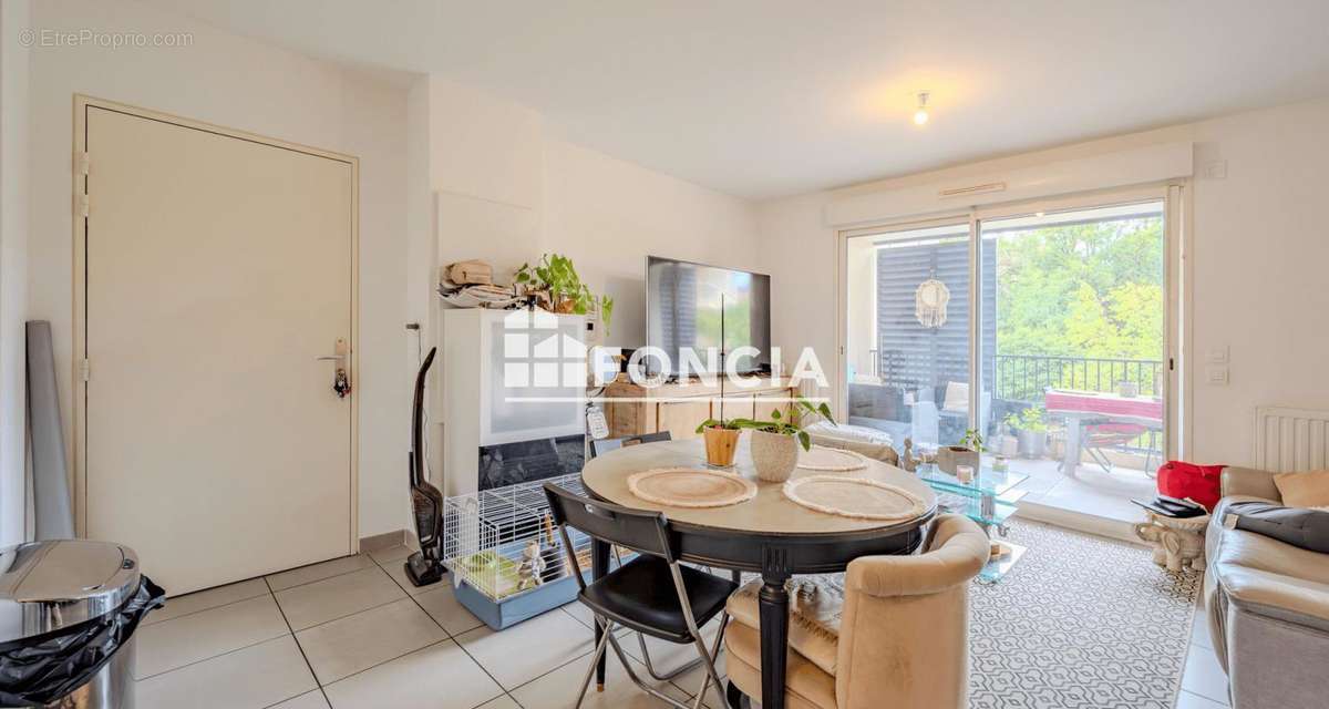 Appartement à HYERES