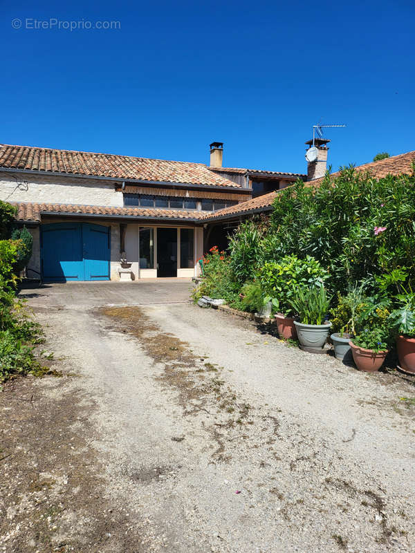 Maison à MONFLANQUIN