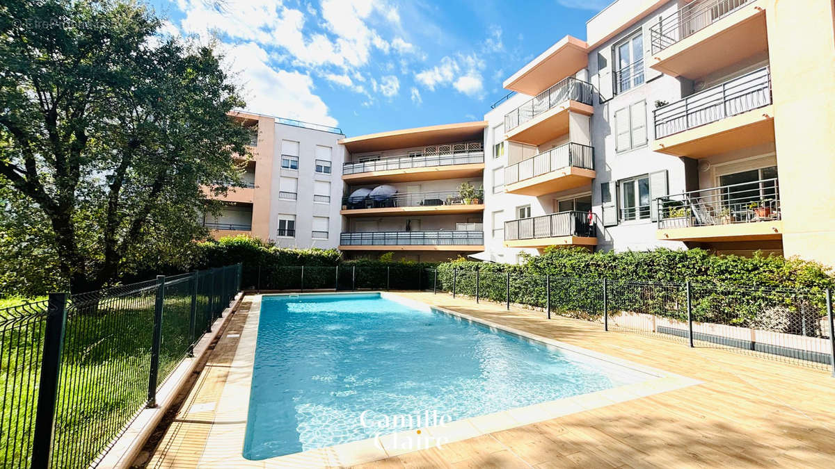 Appartement à FREJUS