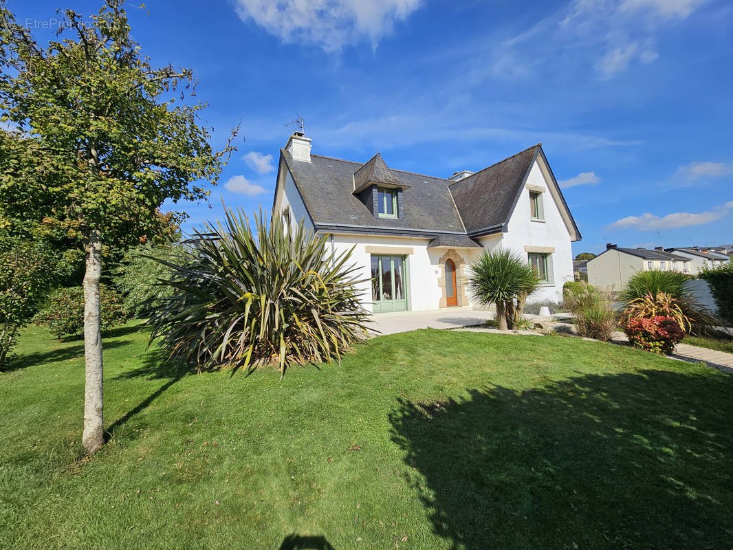 Maison à VERN-SUR-SEICHE