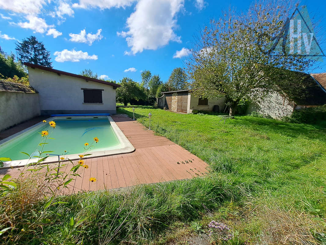 Maison à THORIGNY-SUR-OREUSE