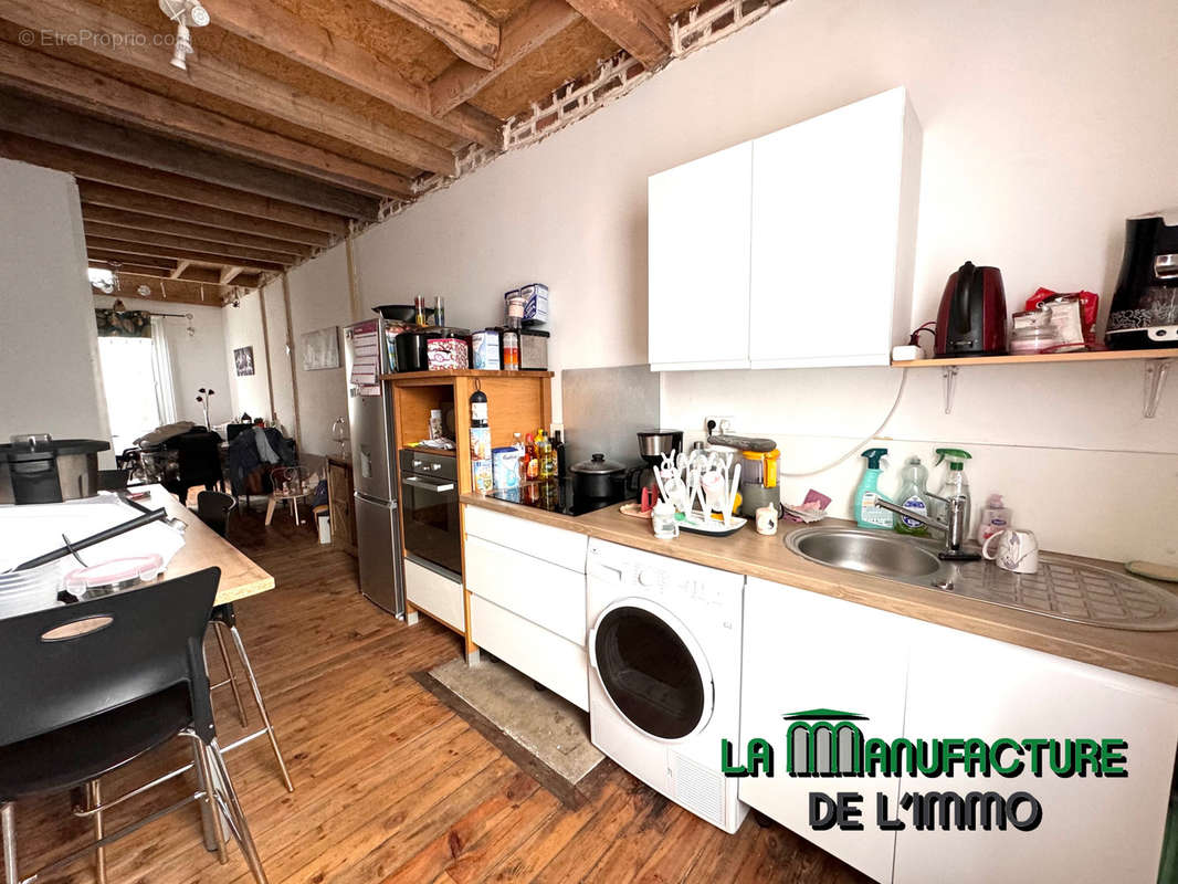 Appartement à UNIEUX