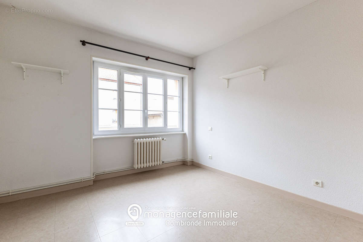 Appartement à AIGUEPERSE