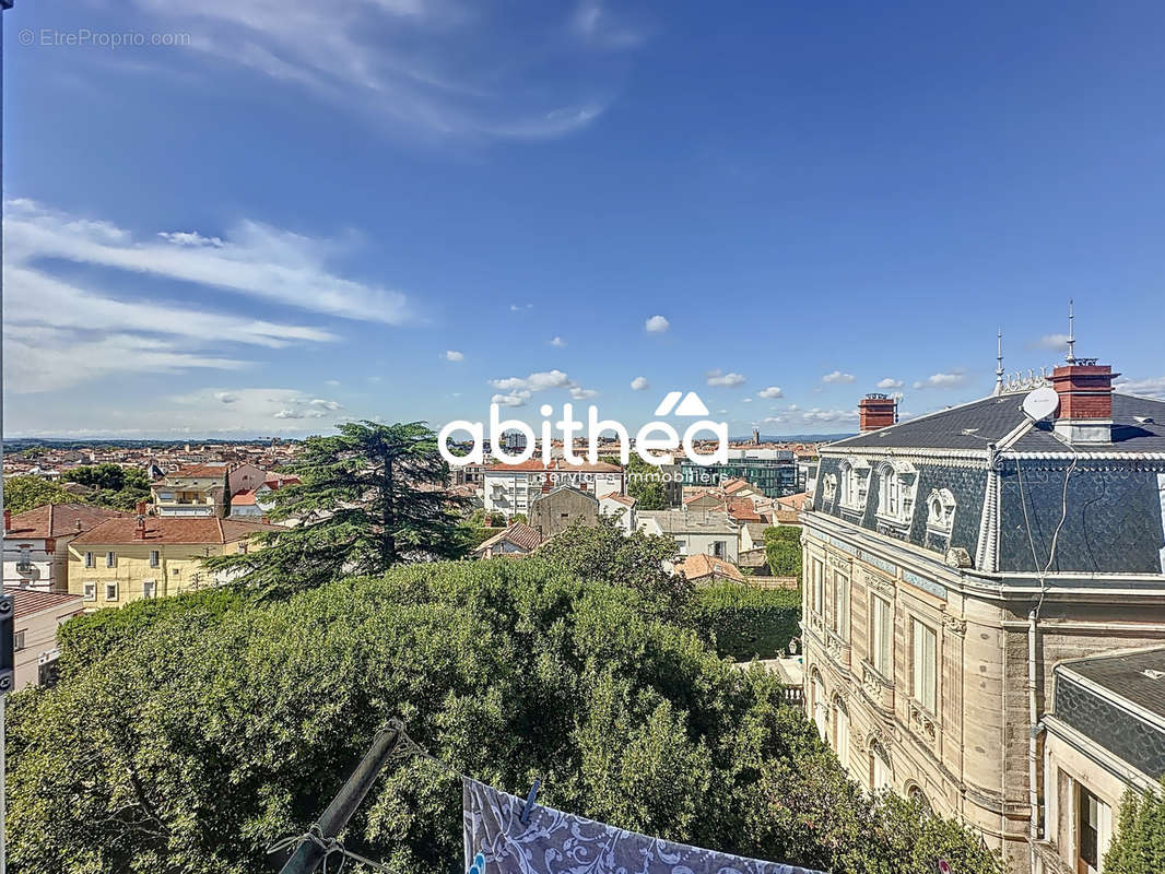 Appartement à BEZIERS