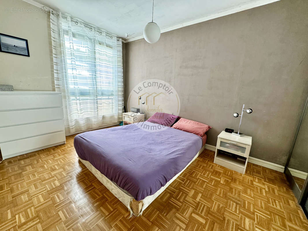 Appartement à MARSEILLE-9E