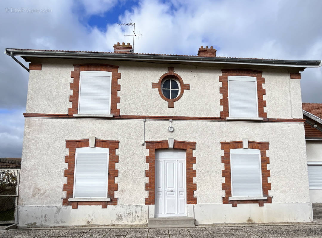 Maison à VAL-DE-VESLE