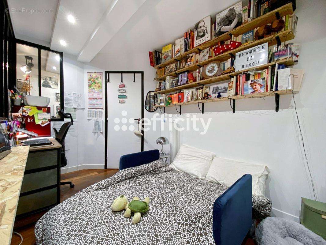 Appartement à PARIS-10E