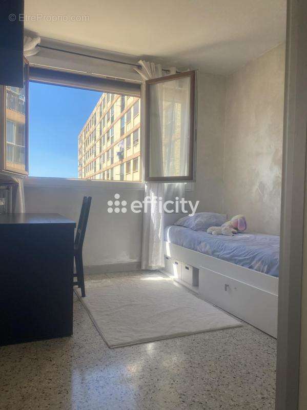 Appartement à MARSEILLE-10E