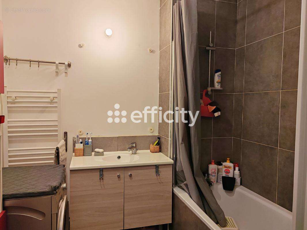 Appartement à MARSEILLE-14E