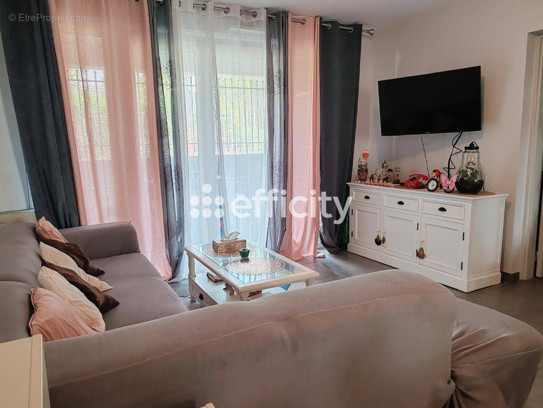 Appartement à MARSEILLE-14E