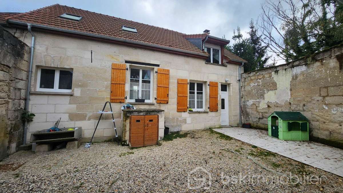 Maison à BLERANCOURT