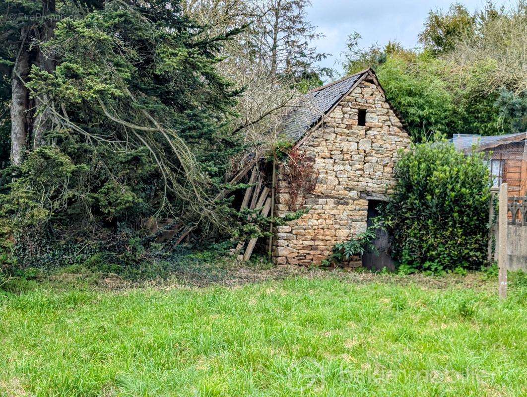 Maison à SAINT-BRICE-DE-LANDELLES