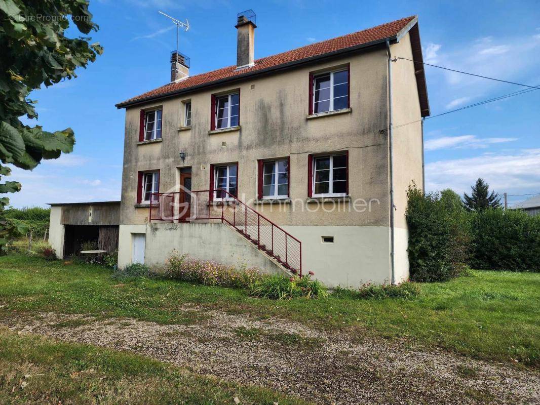 Maison à SAINT-MAURICE-AUX-RICHES-HOMMES