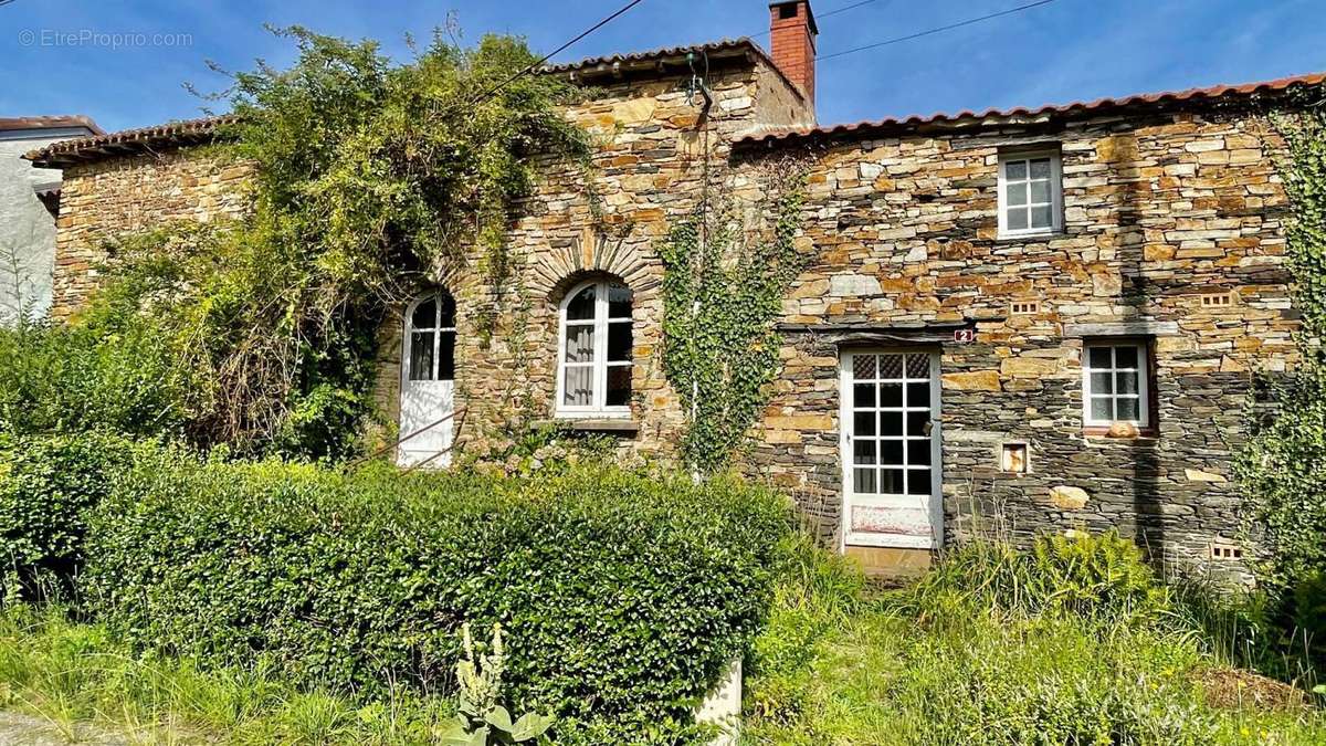 Maison à LE CELLIER