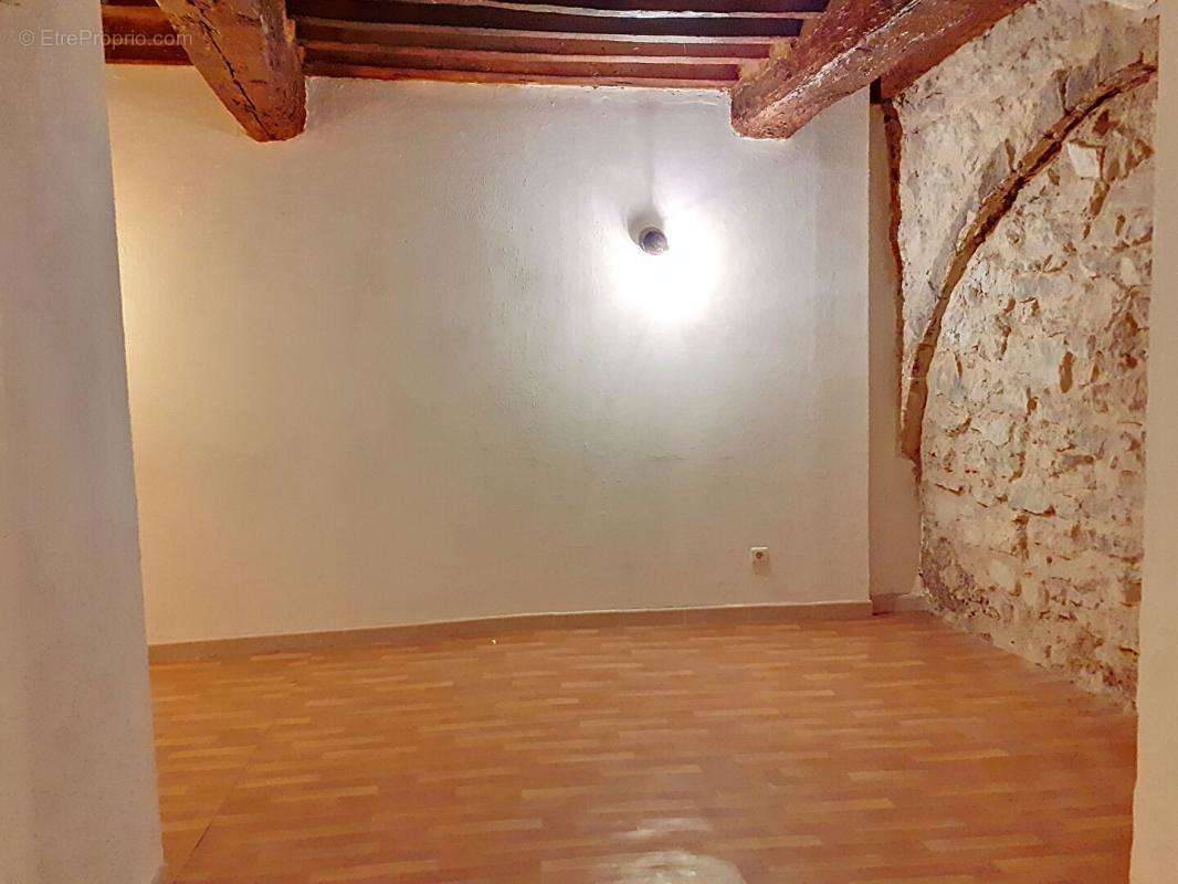 Appartement à MONTFORT-SUR-ARGENS