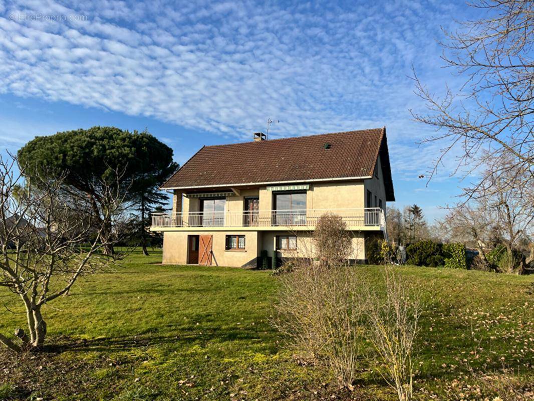 Maison à FARGES-LES-CHALON